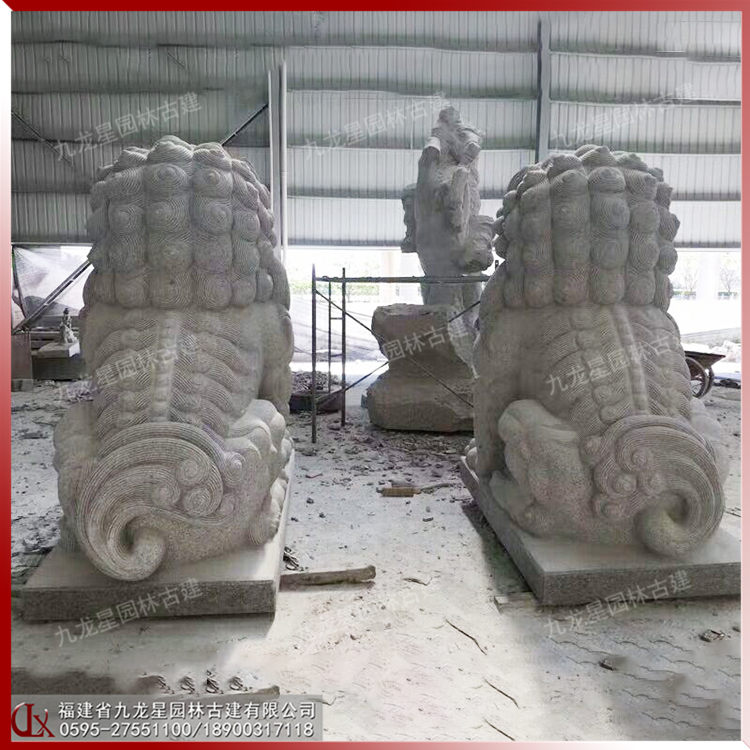 門(mén)口石獅子