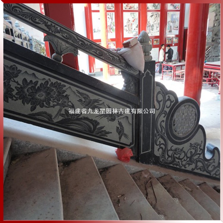 石雕線(xiàn)雕石欄桿圖片